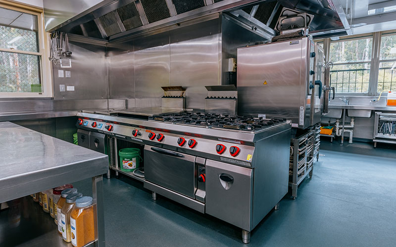 Image of the Mt Evelyn Discovery Camp industrial kitchen