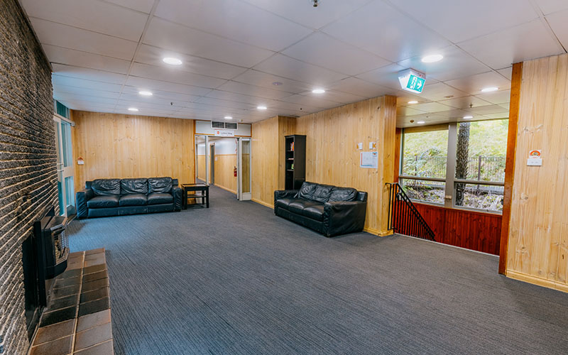 Image of the Mt Evelyn Discovery Camp lounge area